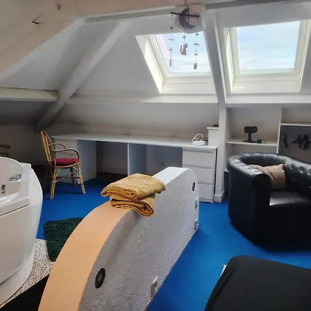 Habitación en casa particular Guesthouse La Pépinière