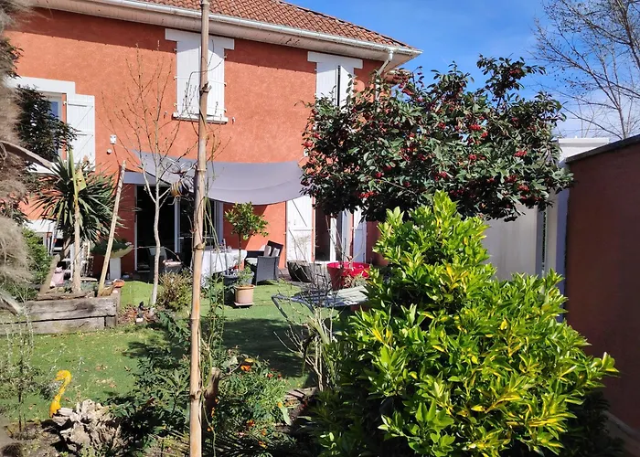 Zen Baignoire Sous Les Toits Séjour chez l'habitant